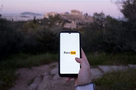 How to unblock Pornhub for free